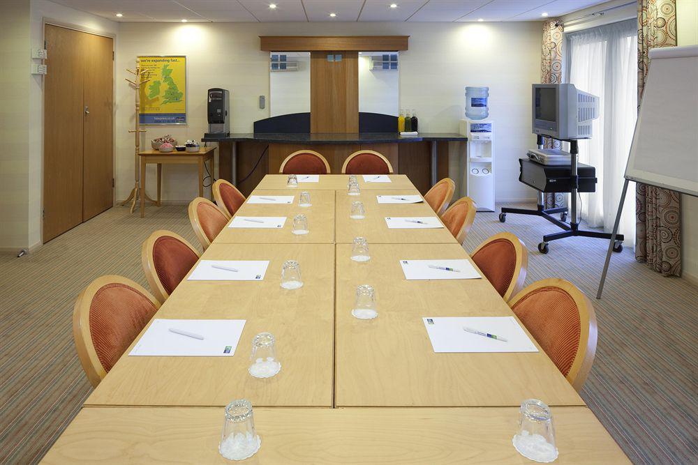 Holiday Inn Express Peterborough By Ihg Einrichtungen foto