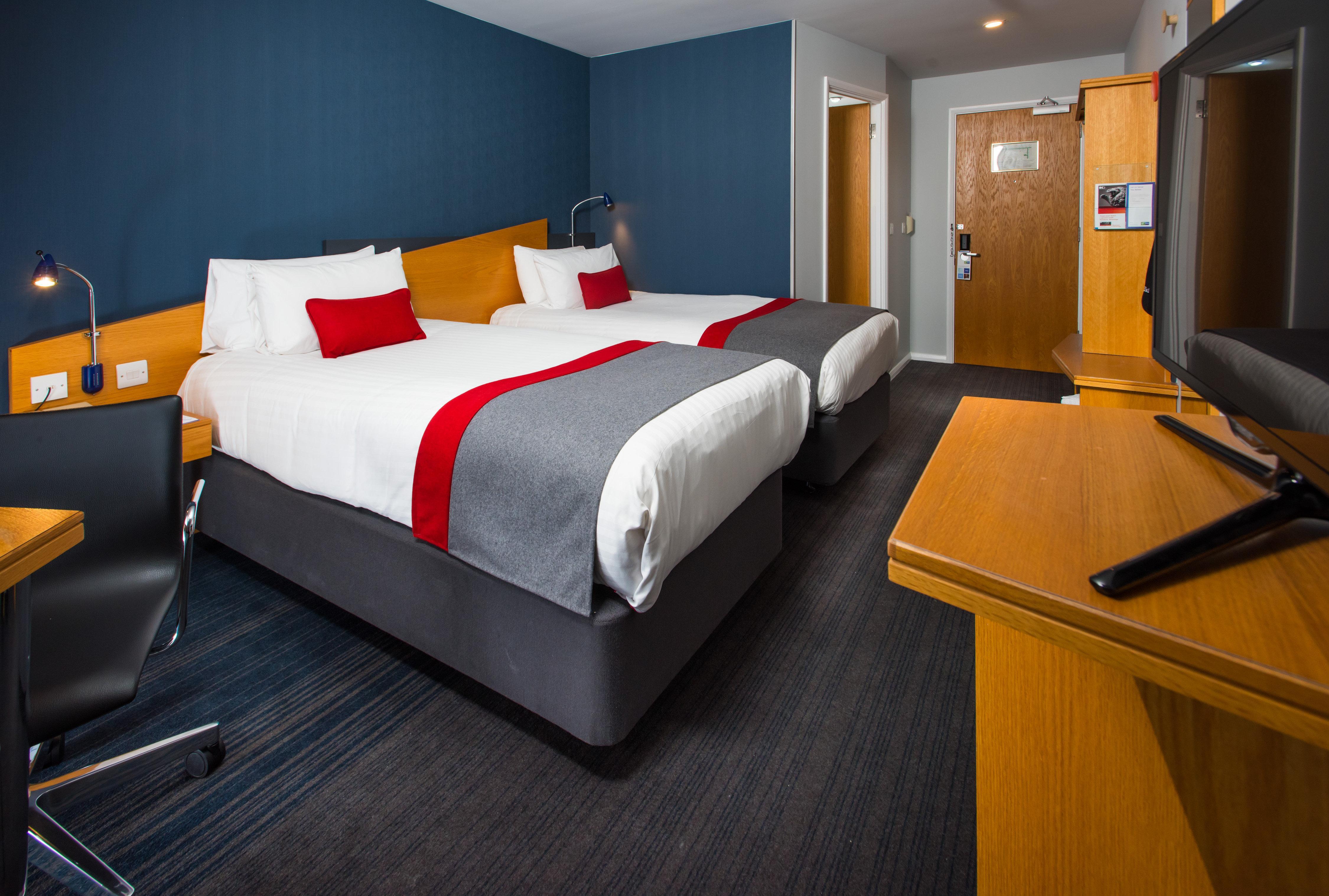 Holiday Inn Express Peterborough By Ihg Exterior foto
